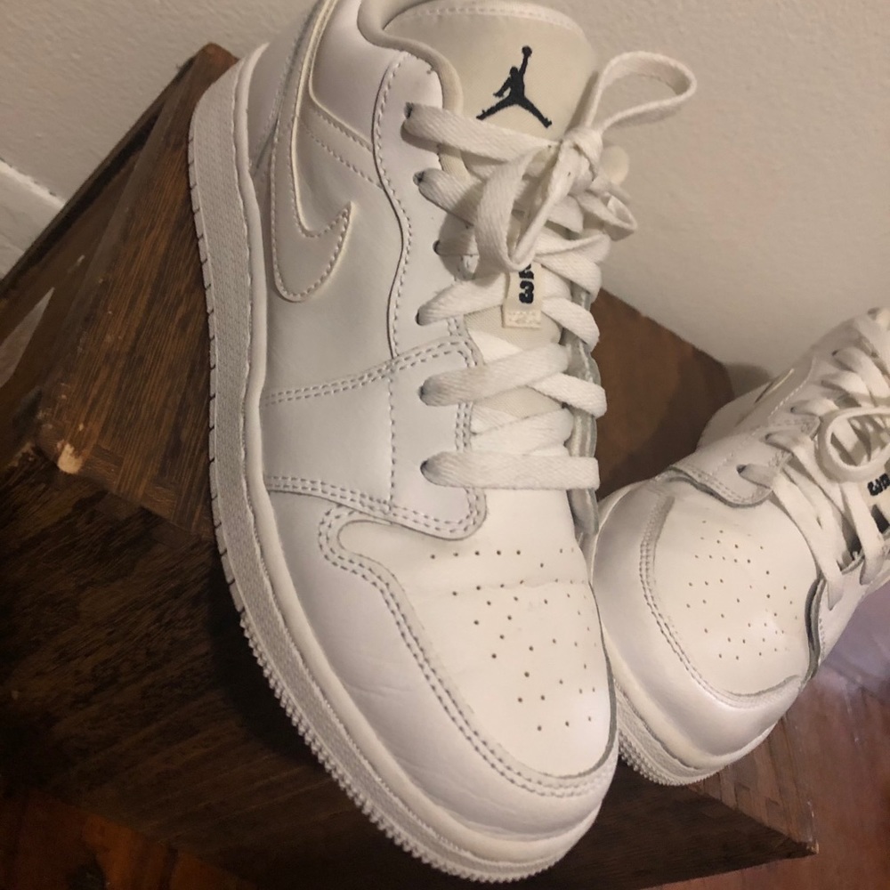 Nike Air Jordan Low Top